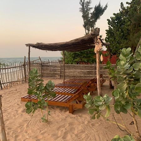 Case Beach Ngalou Sessene Exterior photo